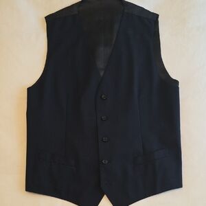 Dolce & Gabbana Classic Navy Vest, 54 IT, 44 US, 5 button, 2 pocket